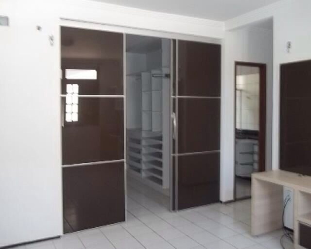 Casa para alugar com 4 quartos, 270m² - Foto 6