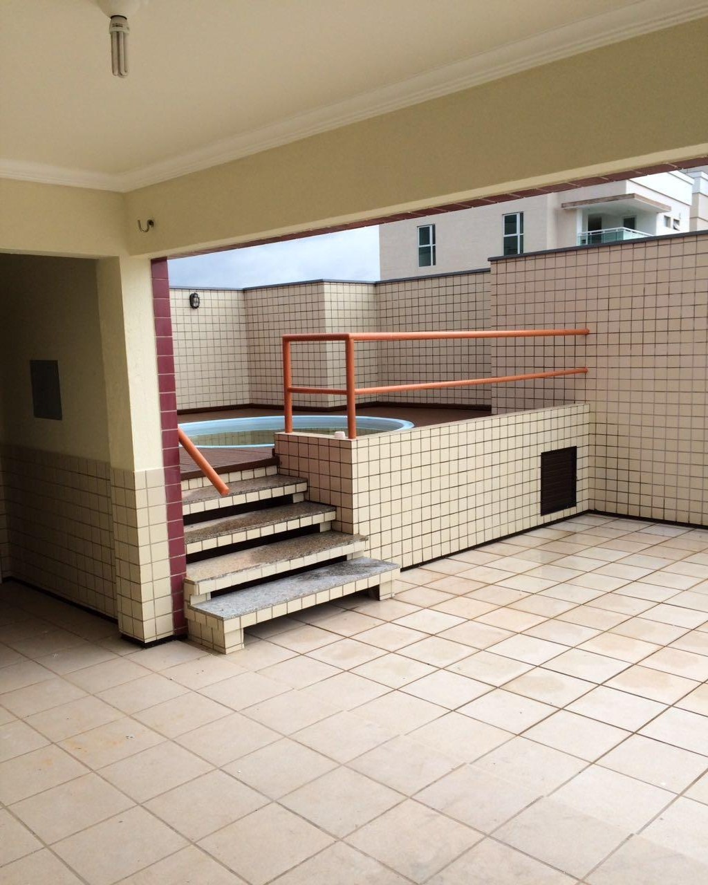 Apartamento à venda e aluguel com 3 quartos, 1m² - Foto 2