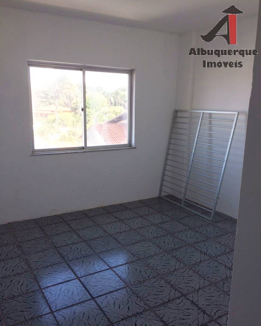 Apartamento à venda com 2 quartos, 70m² - Foto 4