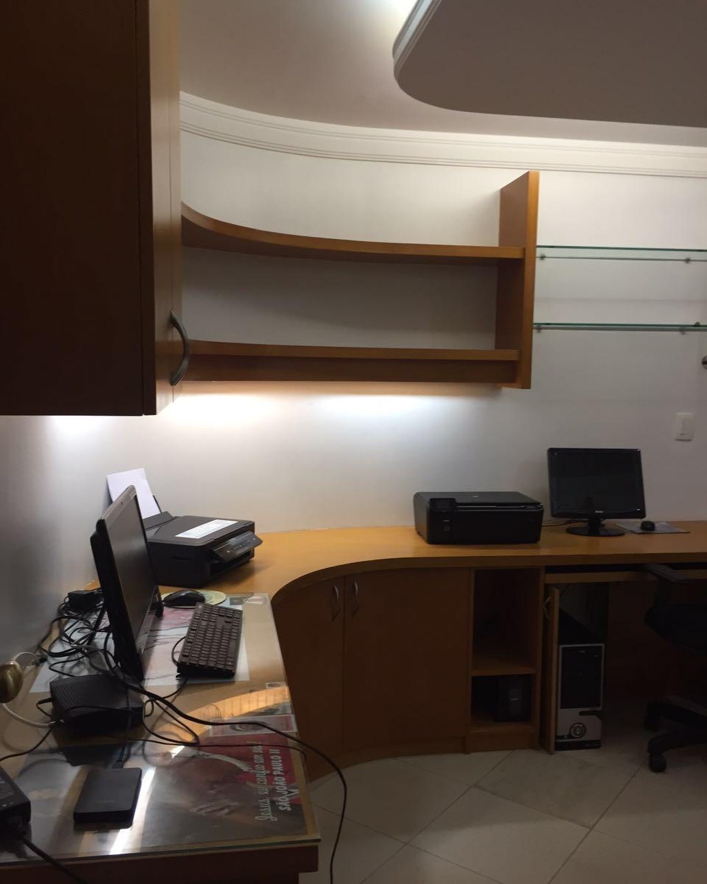 Apartamento à venda e aluguel com 4 quartos, 1m² - Foto 2