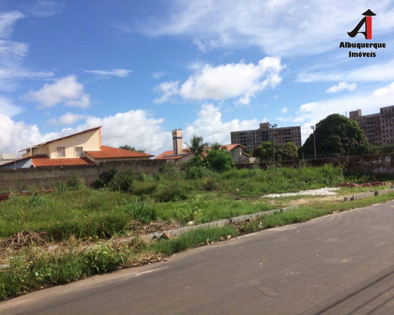 Terreno à venda, 1600m² - Foto 2