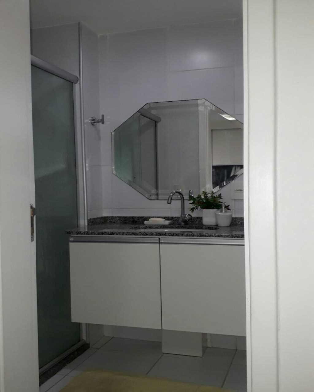 Apartamento à venda com 2 quartos, 1m² - Foto 16