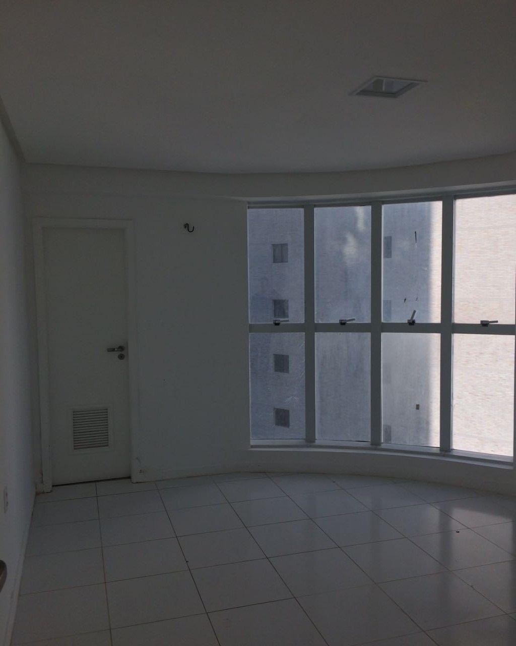 Apartamento à venda com 4 quartos, 200m² - Foto 6