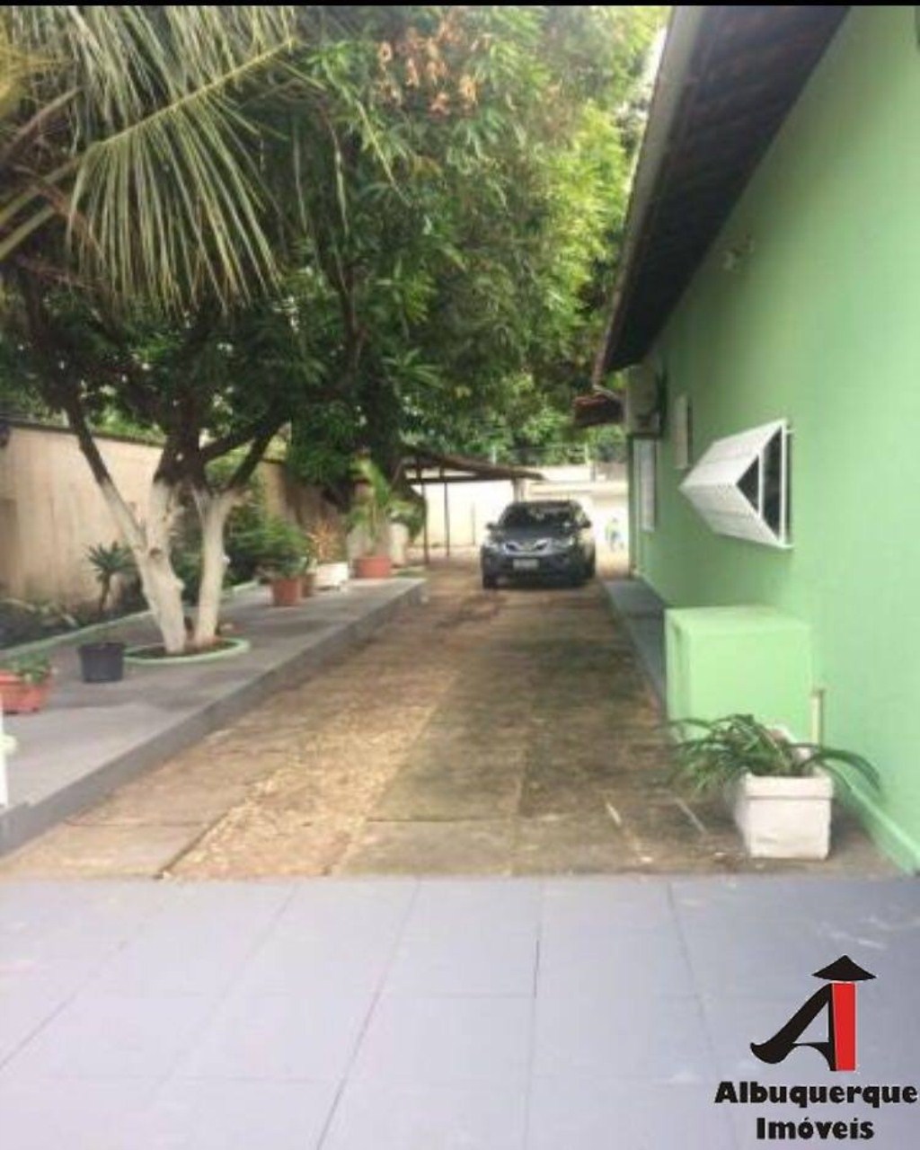 Casa para alugar com 3 quartos, 350m² - Foto 2