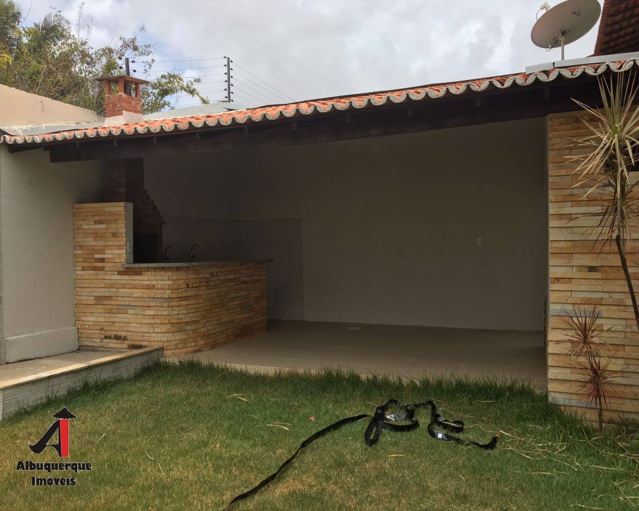 Casa para alugar com 4 quartos, 400m² - Foto 18