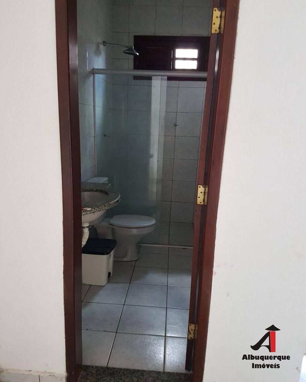 Casa para alugar com 4 quartos, 700m² - Foto 8