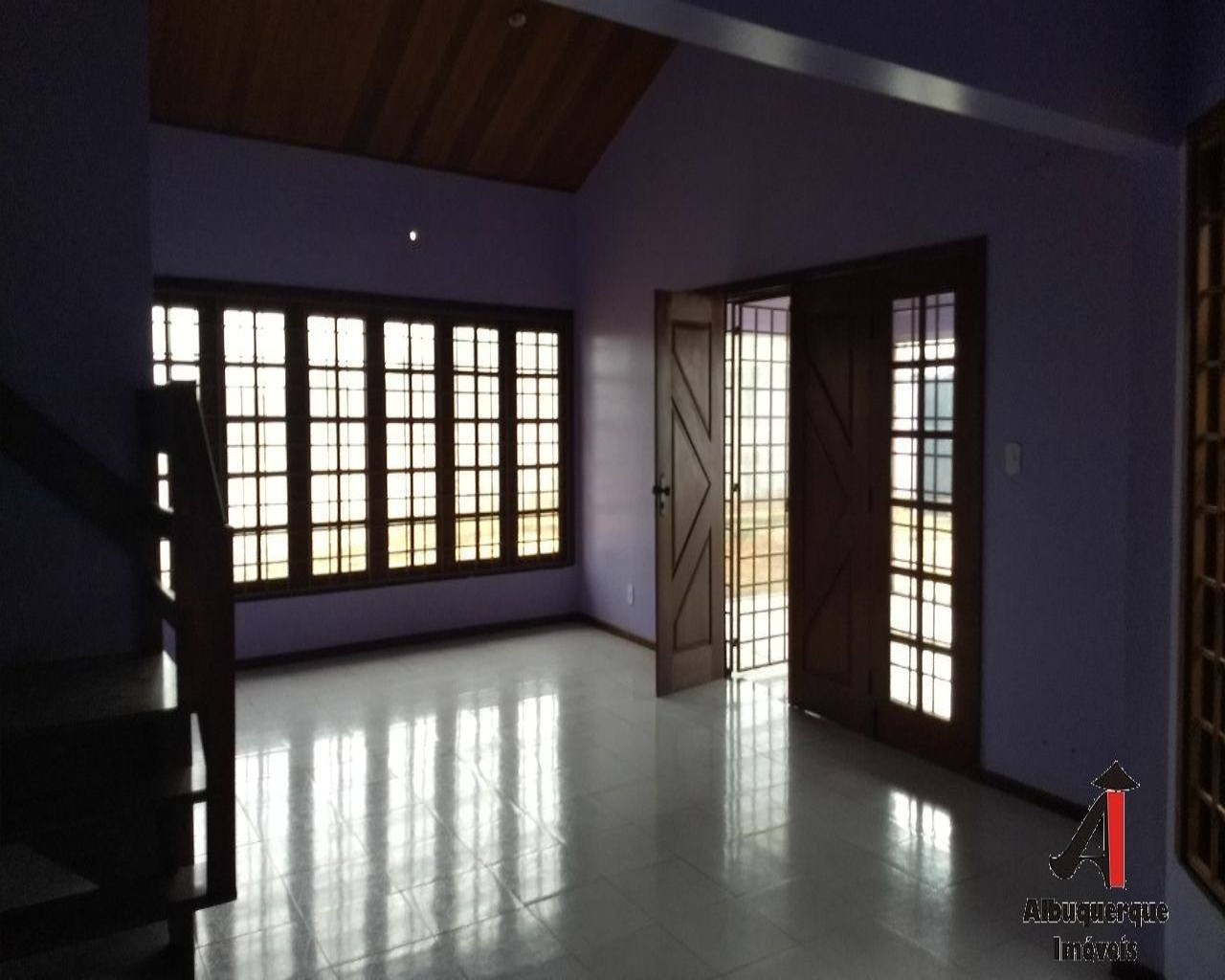 Casa à venda com 4 quartos, 1200m² - Foto 5