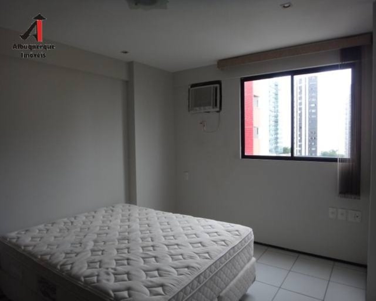 Apartamento para alugar com 3 quartos, 95m² - Foto 18