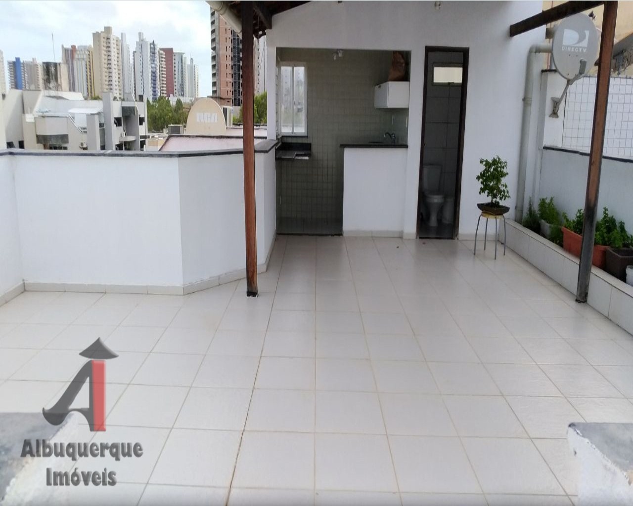 Cobertura à venda com 2 quartos, 270m² - Foto 3