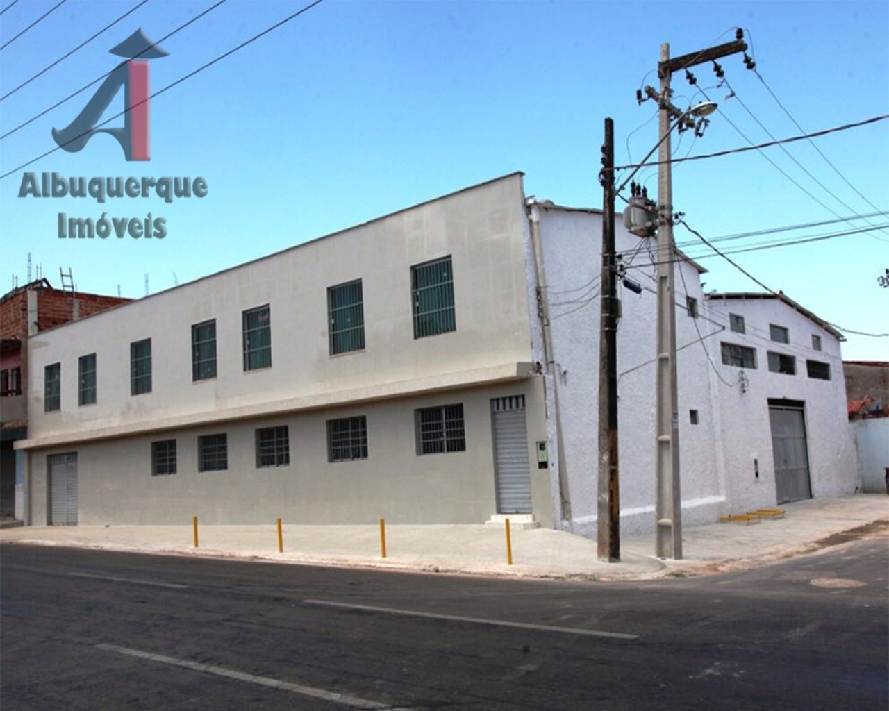 Depósito-Galpão-Armazém à venda e aluguel, 650m² - Foto 1