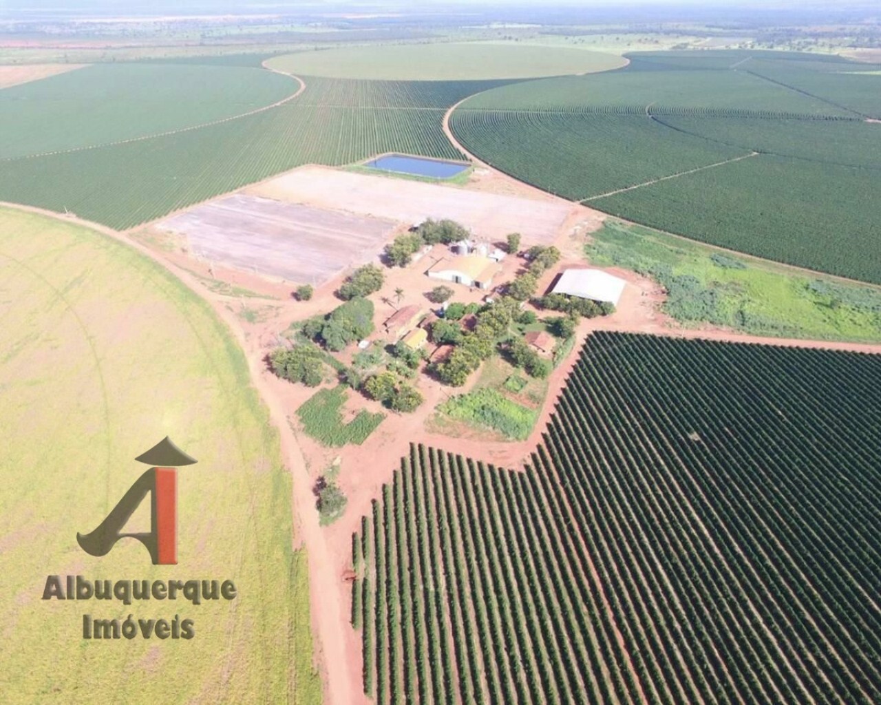 Fazenda à venda com 22 quartos, 2200m² - Foto 5