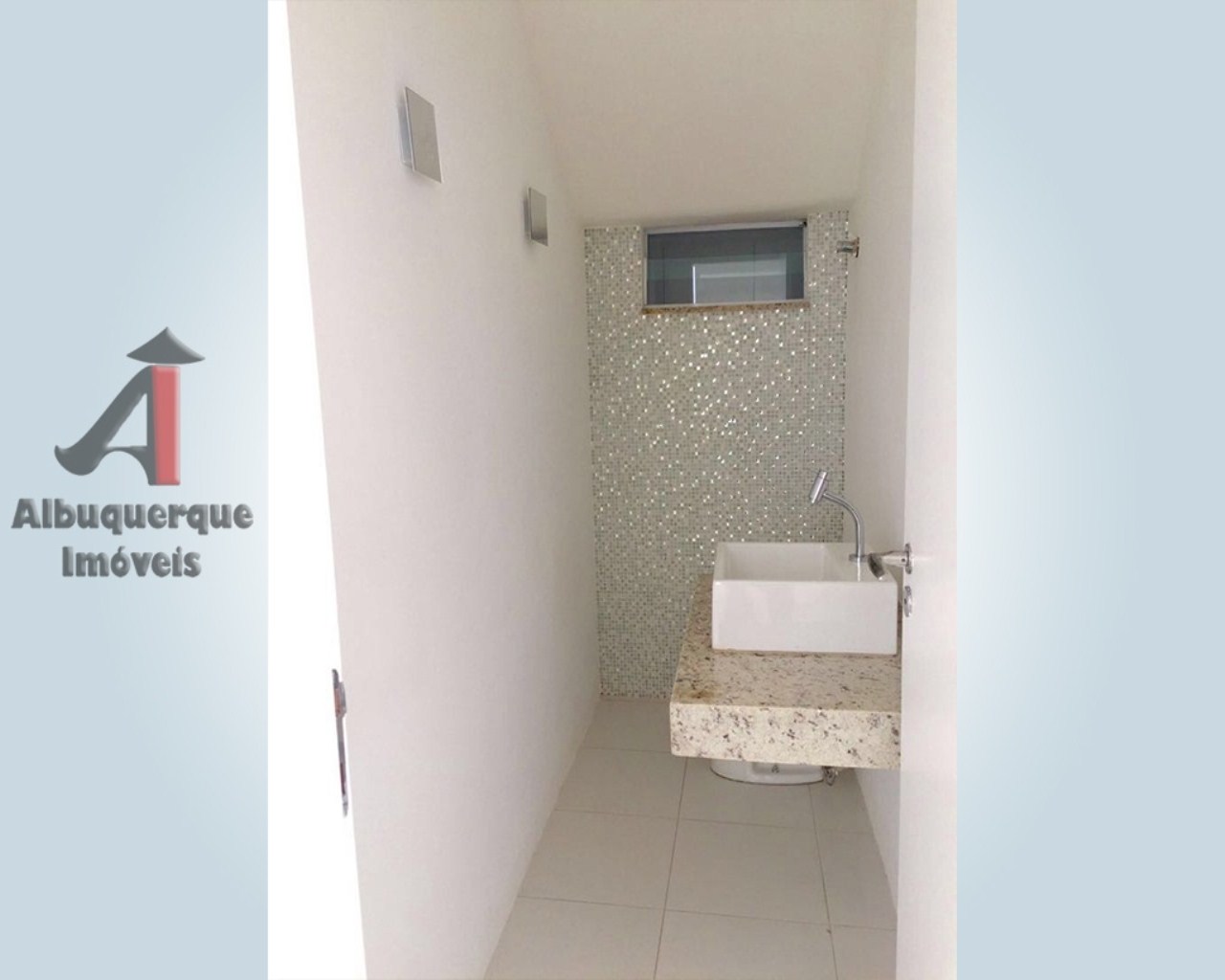 Casa à venda com 3 quartos, 250m² - Foto 7