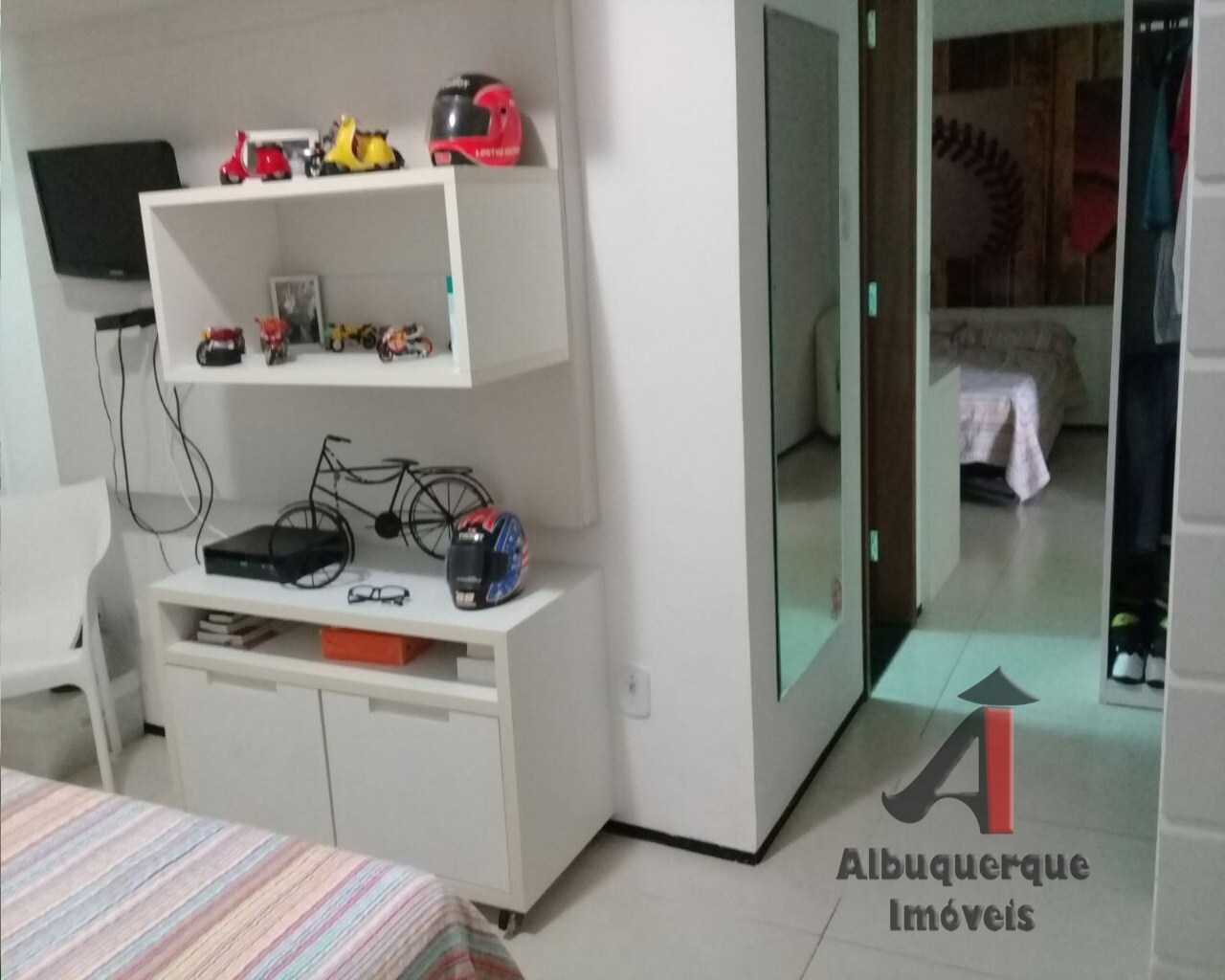 Casa à venda com 2 quartos, 350m² - Foto 15