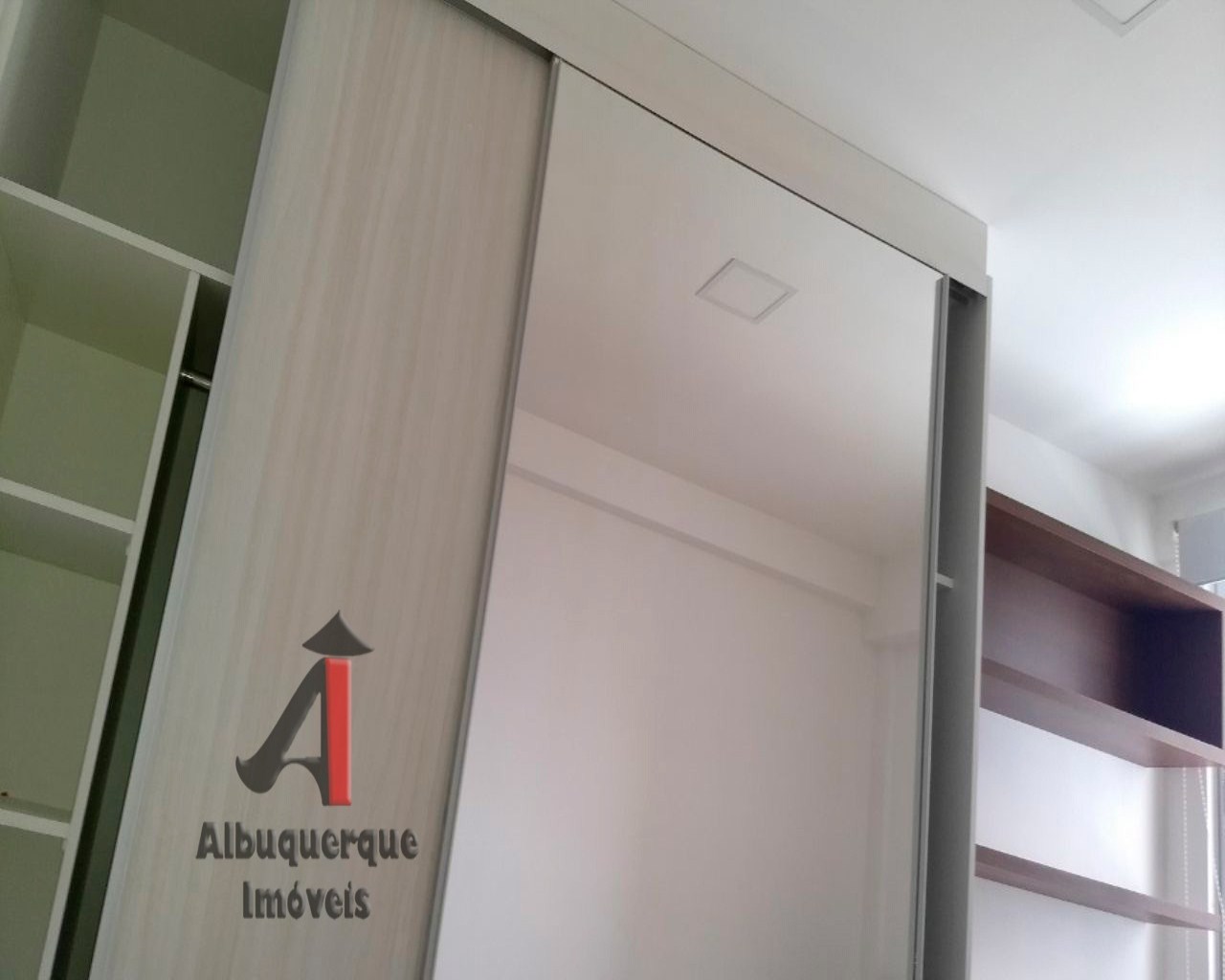 Apartamento para alugar com 2 quartos, 70m² - Foto 10