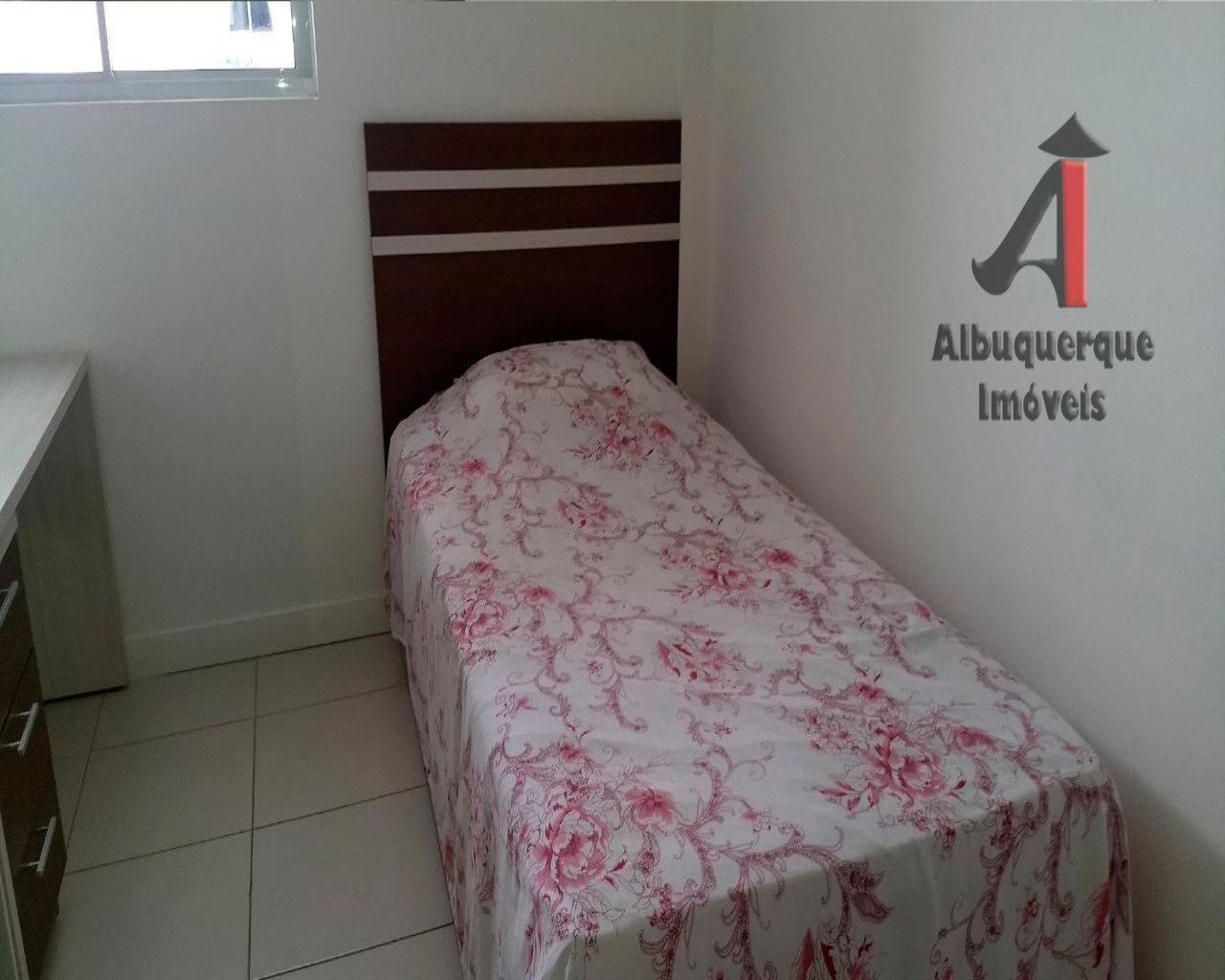 Apartamento para alugar com 2 quartos, 70m² - Foto 11