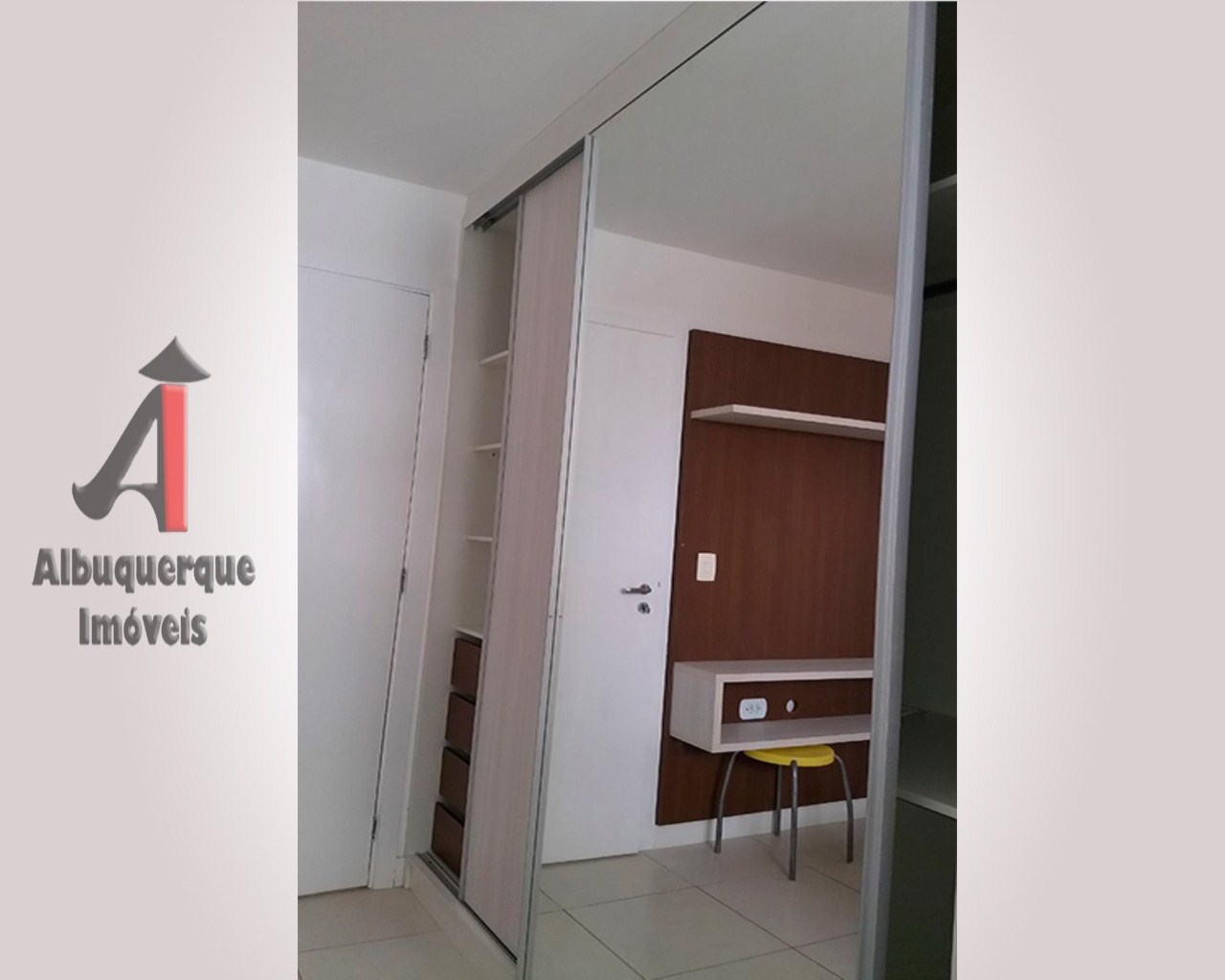 Apartamento para alugar com 2 quartos, 70m² - Foto 1