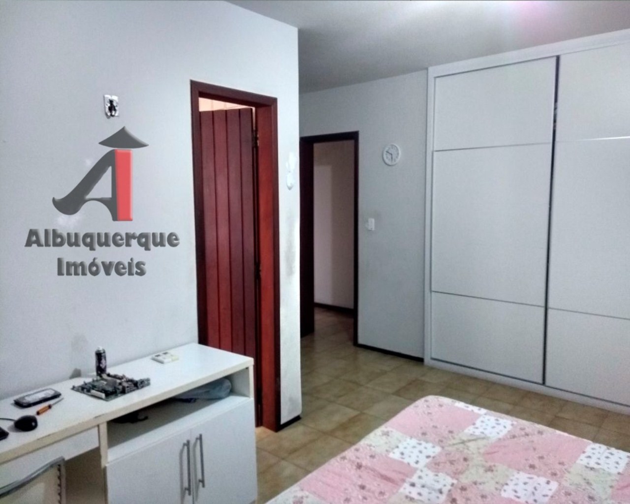 Casa à venda com 2 quartos, 360m² - Foto 24