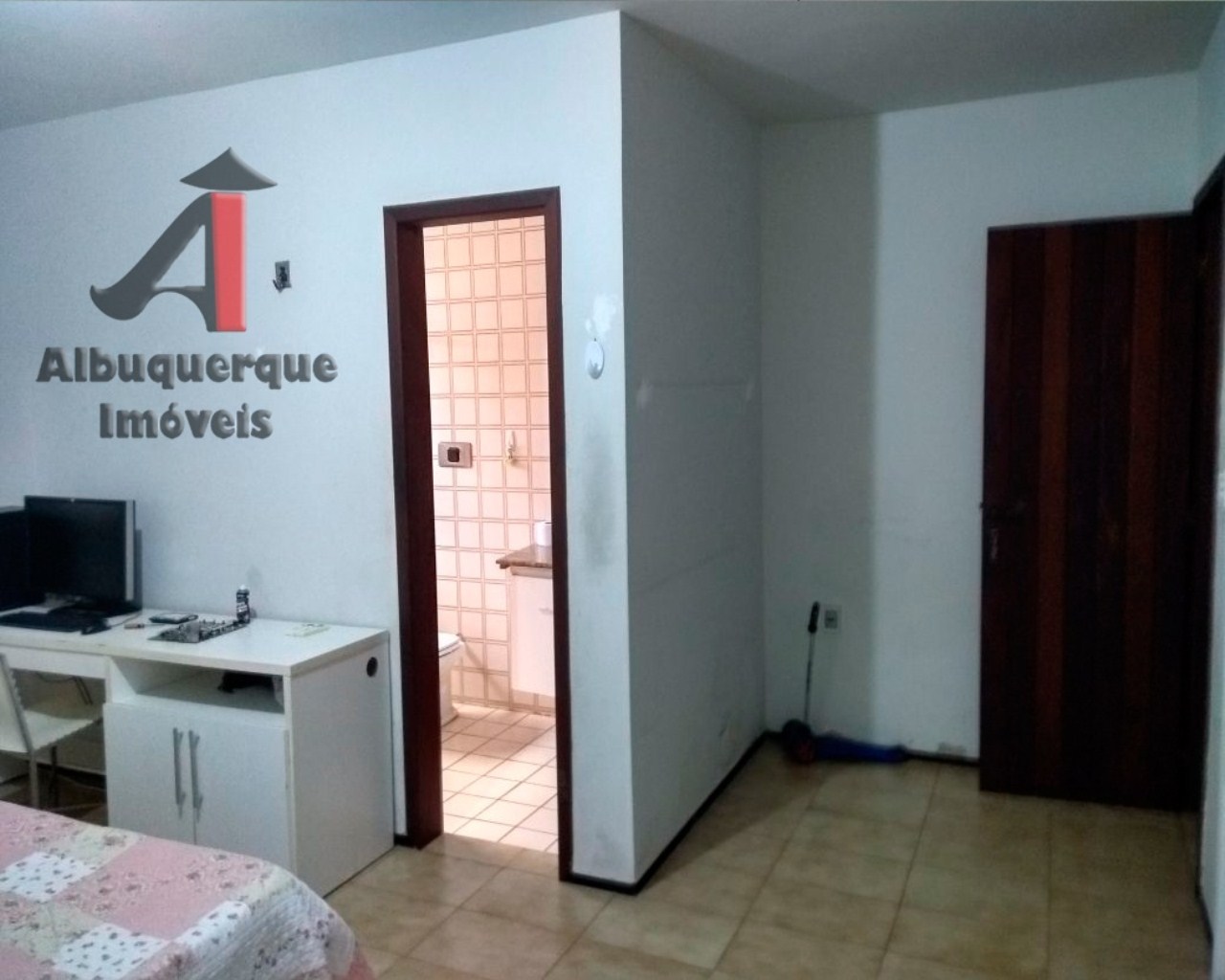 Casa à venda com 2 quartos, 360m² - Foto 32