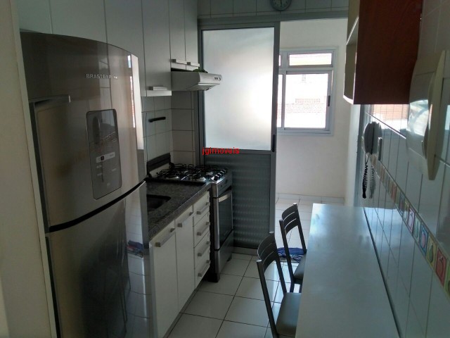 Apartamento à venda com 3 quartos, 66m² - Foto 3