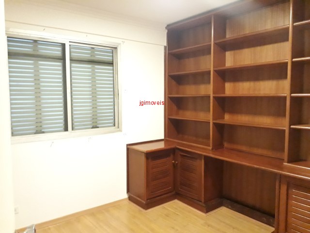 Apartamento à venda com 3 quartos, 110m² - Foto 5