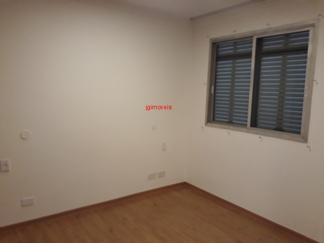 Apartamento à venda com 3 quartos, 110m² - Foto 9