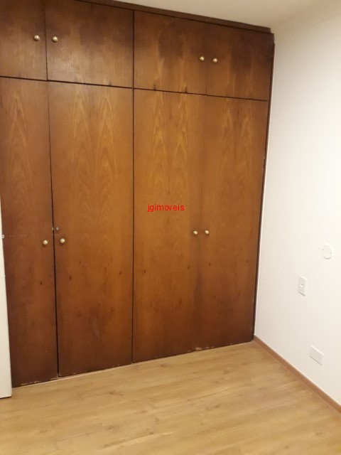 Apartamento à venda com 3 quartos, 110m² - Foto 11