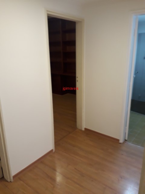 Apartamento à venda com 3 quartos, 110m² - Foto 8