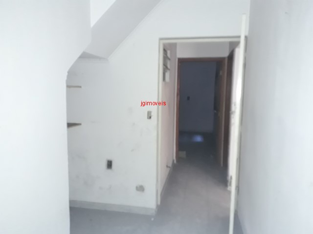 Casa à venda com 5 quartos, 210m² - Foto 27