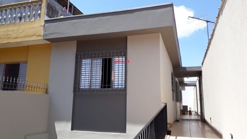 Casa à venda com 3 quartos, 145m² - Foto 4