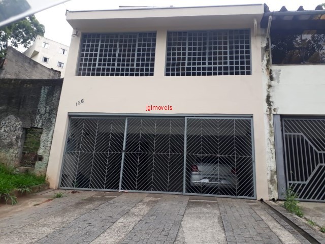 Casa à venda com 4 quartos, 100m² - Foto 1