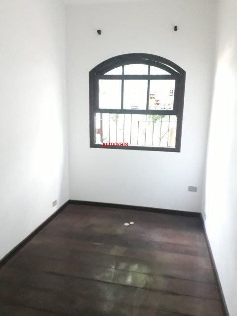 Casa à venda com 4 quartos, 100m² - Foto 18