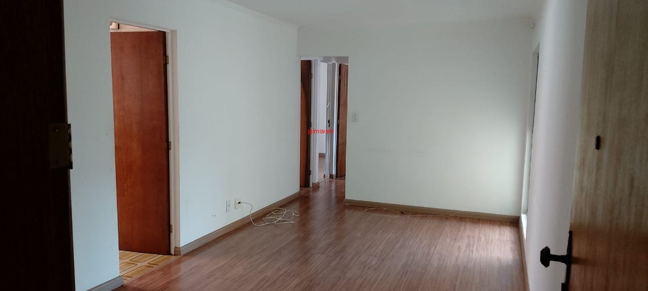 Apartamento à venda com 3 quartos, 75m² - Foto 2