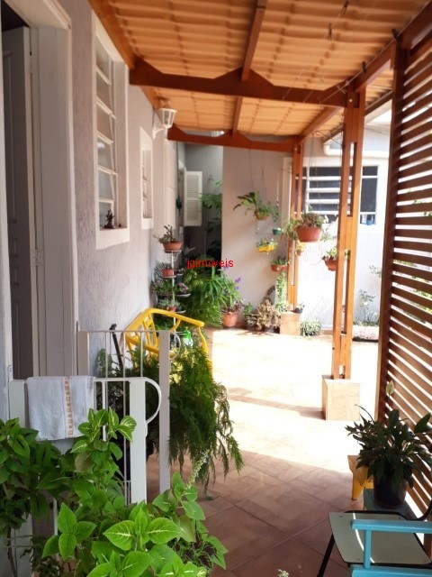 Casa à venda com 2 quartos, 70m² - Foto 24