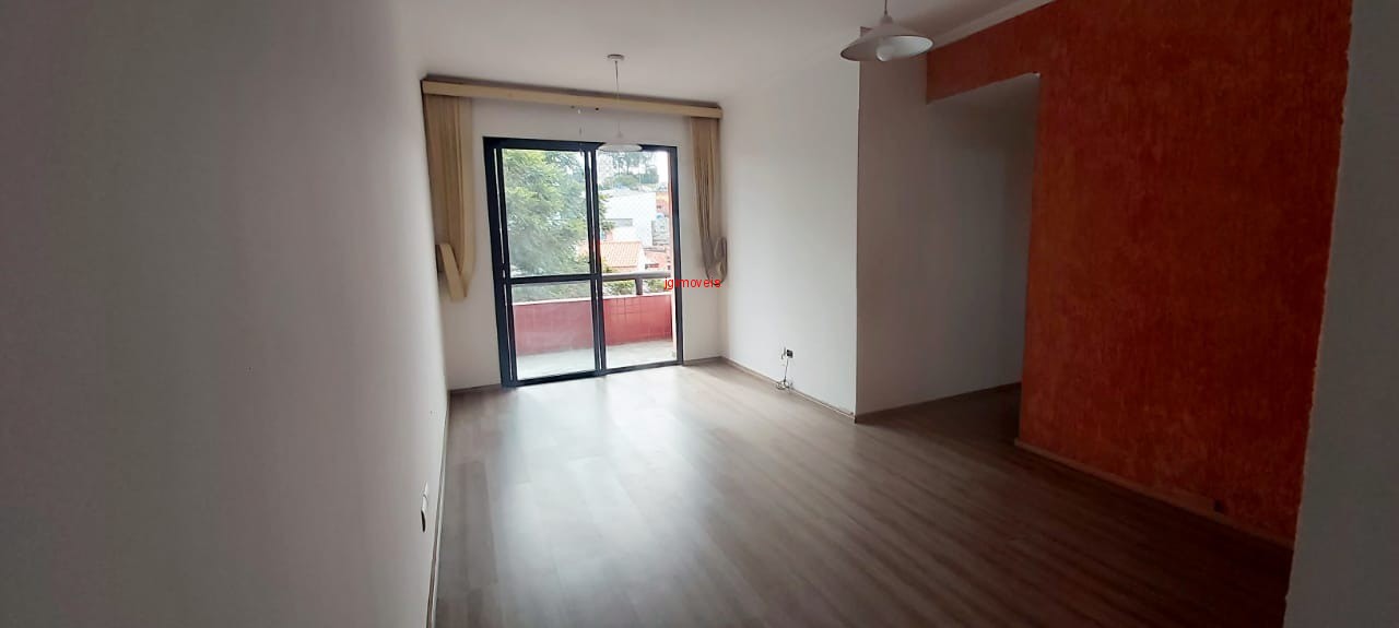 Apartamento à venda com 3 quartos, 74m² - Foto 1