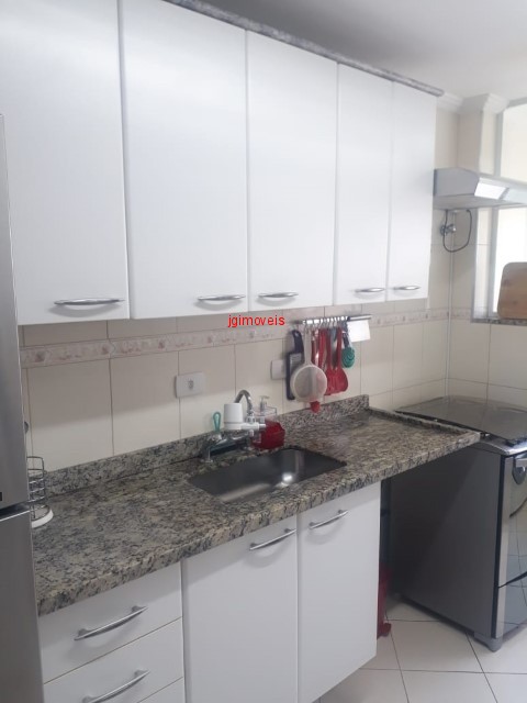 Apartamento à venda com 2 quartos, 62m² - Foto 7