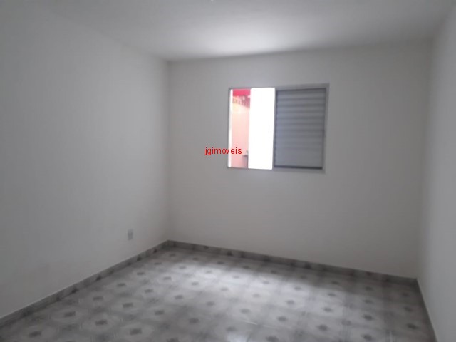 Casa à venda com 2 quartos, 180m² - Foto 8