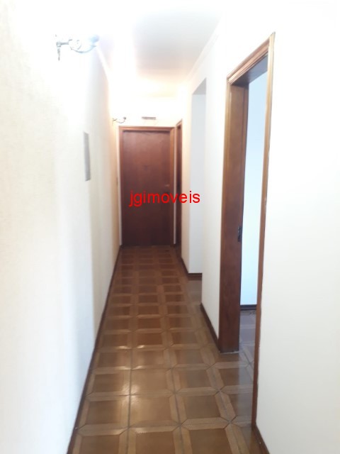 Casa à venda com 3 quartos, 200m² - Foto 12