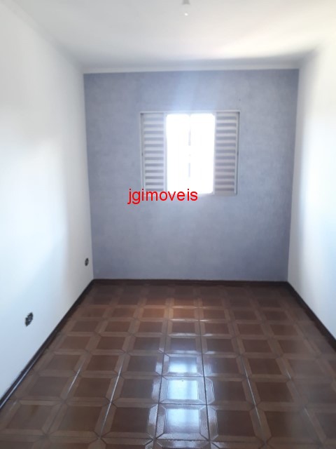 Casa à venda com 3 quartos, 200m² - Foto 11