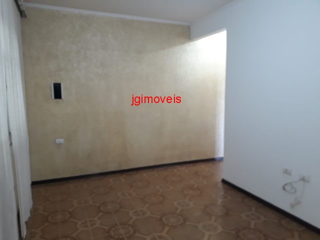 Casa à venda com 3 quartos, 200m² - Foto 2