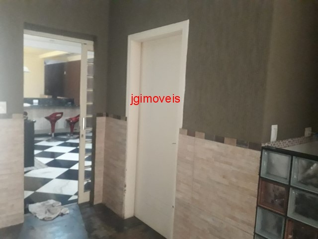 Casa à venda com 3 quartos, 200m² - Foto 19