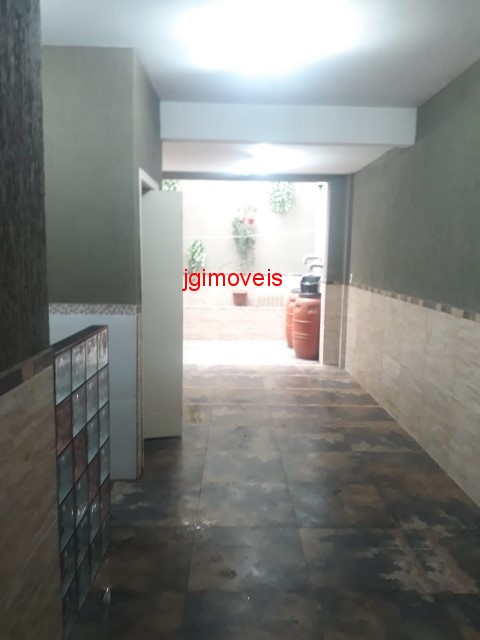 Casa à venda com 3 quartos, 200m² - Foto 21