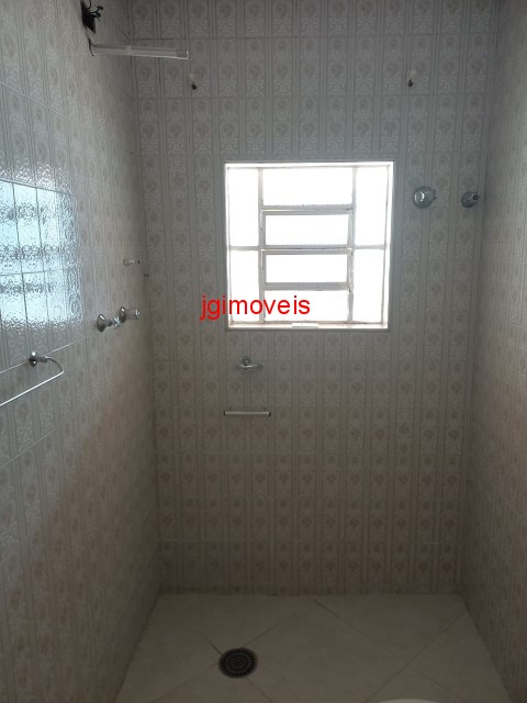 Casa à venda com 2 quartos, 70m² - Foto 13