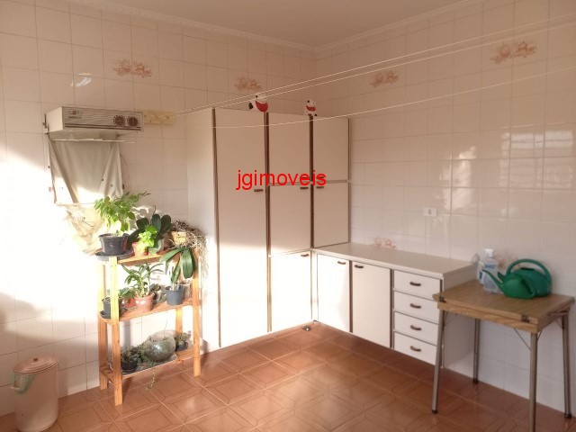 Casa à venda com 4 quartos, 363m² - Foto 17