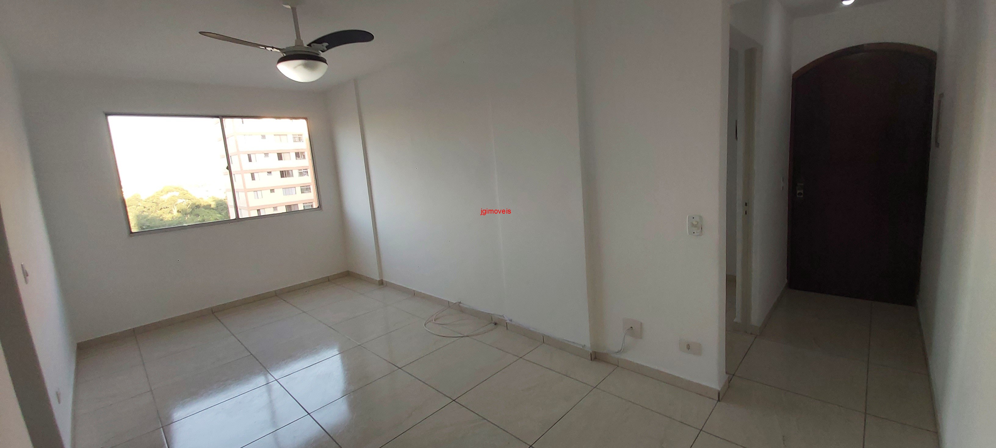 Apartamento à venda com 2 quartos, 55m² - Foto 3