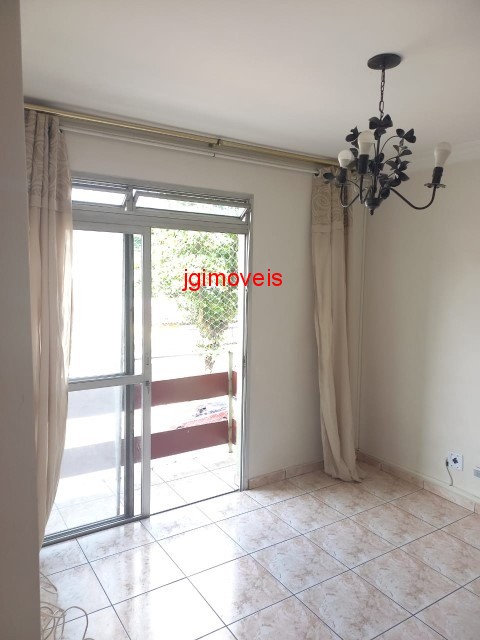 Apartamento à venda com 2 quartos, 64m² - Foto 5