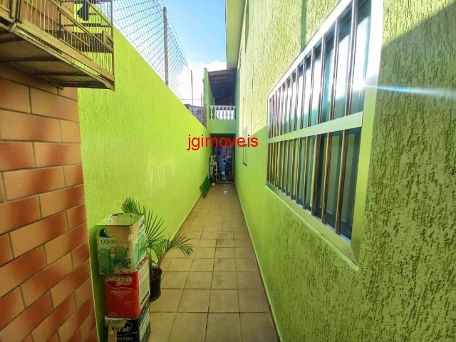 Casa à venda com 3 quartos, 200m² - Foto 10