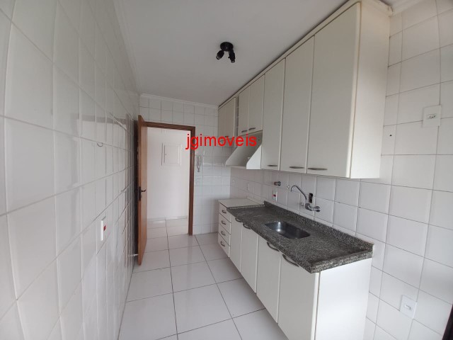 Apartamento à venda com 3 quartos, 73m² - Foto 9