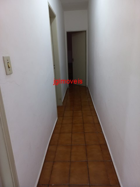 Casa à venda com 2 quartos, 120m² - Foto 12