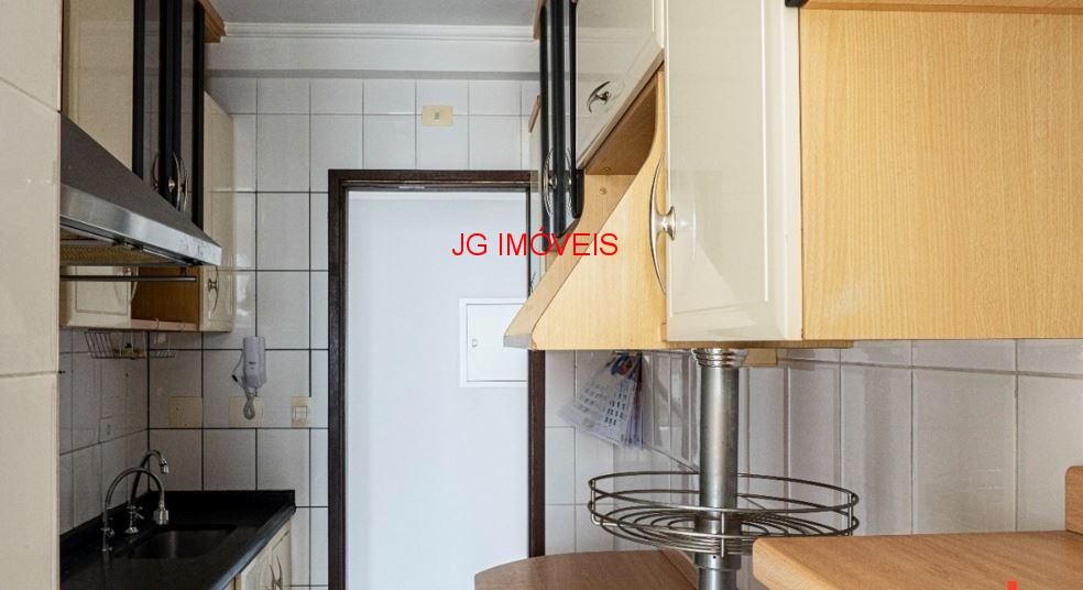 Apartamento à venda com 3 quartos, 66m² - Foto 3