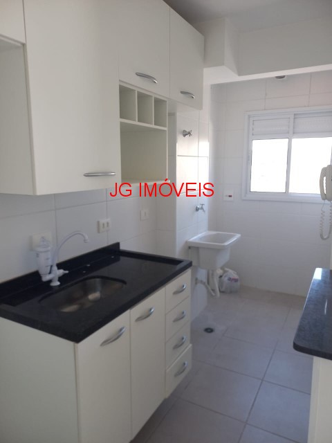 Apartamento à venda com 2 quartos, 53m² - Foto 2